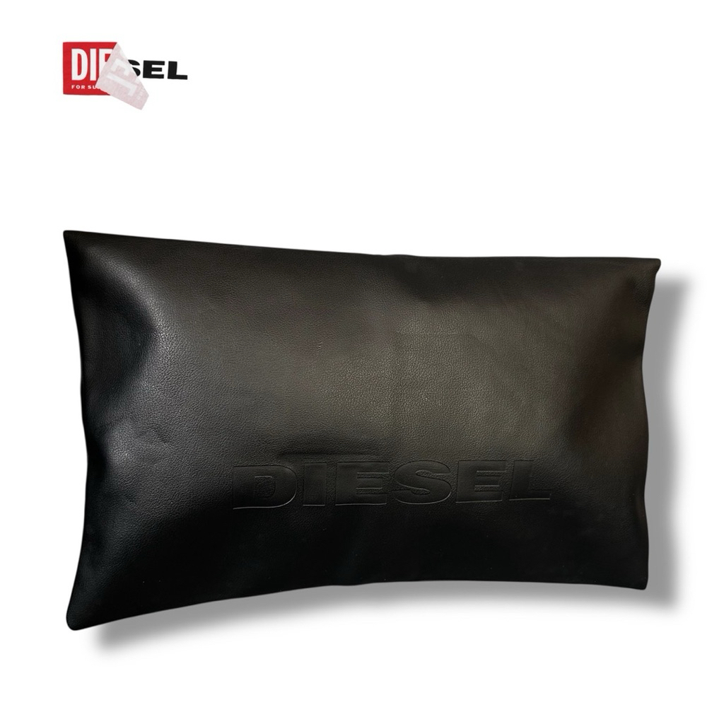 Diesel กระเป๋าทรงคลัทช์ ดีเซล