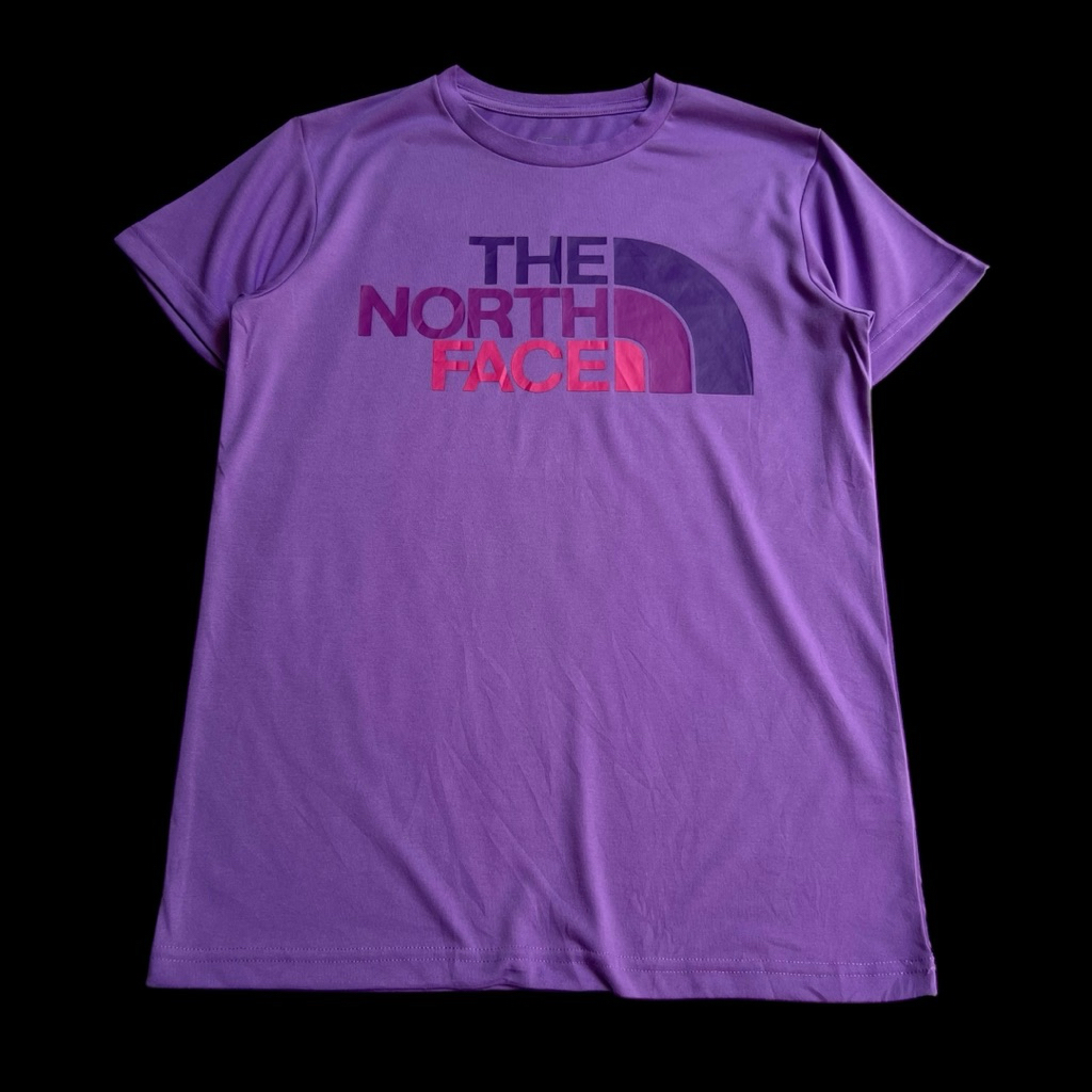 เสื้อยืด TNF มือสอง ของผู้หญิง