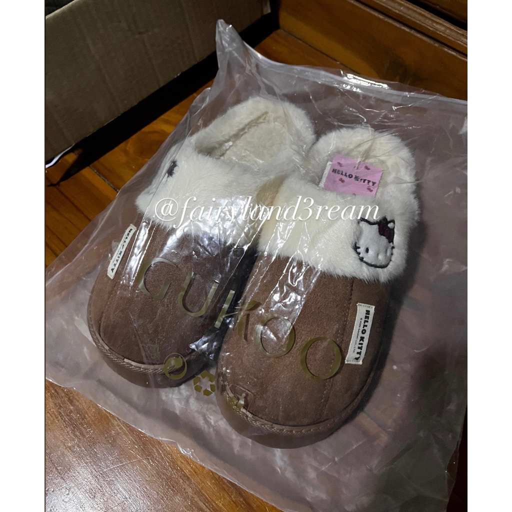 พร้อมส่ง💥รองเท้าgukoo x hello kitty size40-41🐈‍⬛❤️