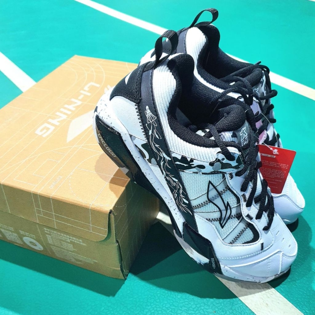 รองเท้าแบดมินตัน Lining Invincible ACE(AYAR015-3) พร้อมจัดส่ง แท้💯%🔥