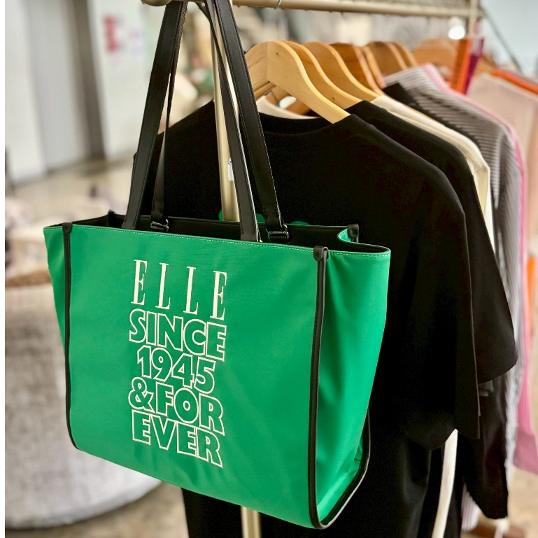 ELLE TOTE BAG ( ใบใหญ่ )  ผ้าไนลอน Trim หนังแท้ 100% 80 YEARS ANNIVERSARY มี 2 สี WEH7412