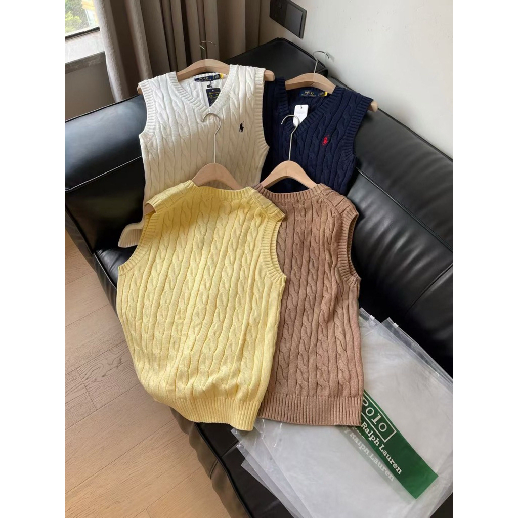 do** เสื้อคอวีแขนกุด  ใส่เป็นเสื้อกั๊กก็ได้ มี 4 สี สินค้าใหม่ ของแท้