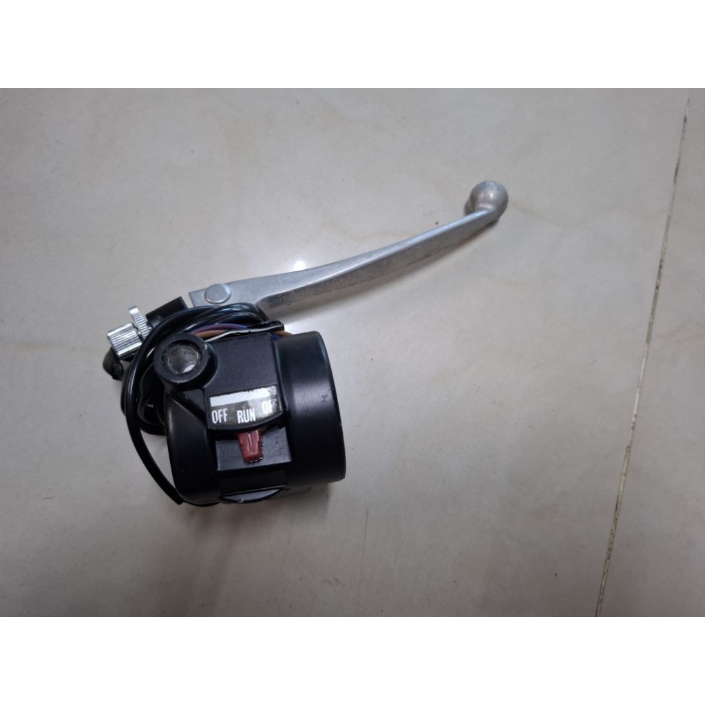 สวิทช์แฮนด์ข้างขวา Kawasaki KH100EL-KH100ES-KH100EX-KH125A-KH110-GTO M1-2 ของแท้ญี่ปุ่นใหม่เก่าเก็บม