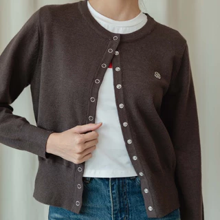 CHUUCHOP - Gummy Cardigan คาดิแกนแขนยาว แต่งกระดุมยาว(C8365)