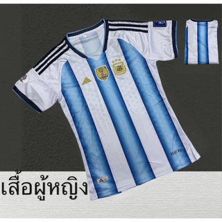 เสื้อบอลเสื้อกีฬาผู้หญิงขนาดฟรีไซร้อก32ถึง36ทรงเข้ารูปติดป้ายXLทุกตัวเสื้อเล็กกว่าทรงตรงนะครับ