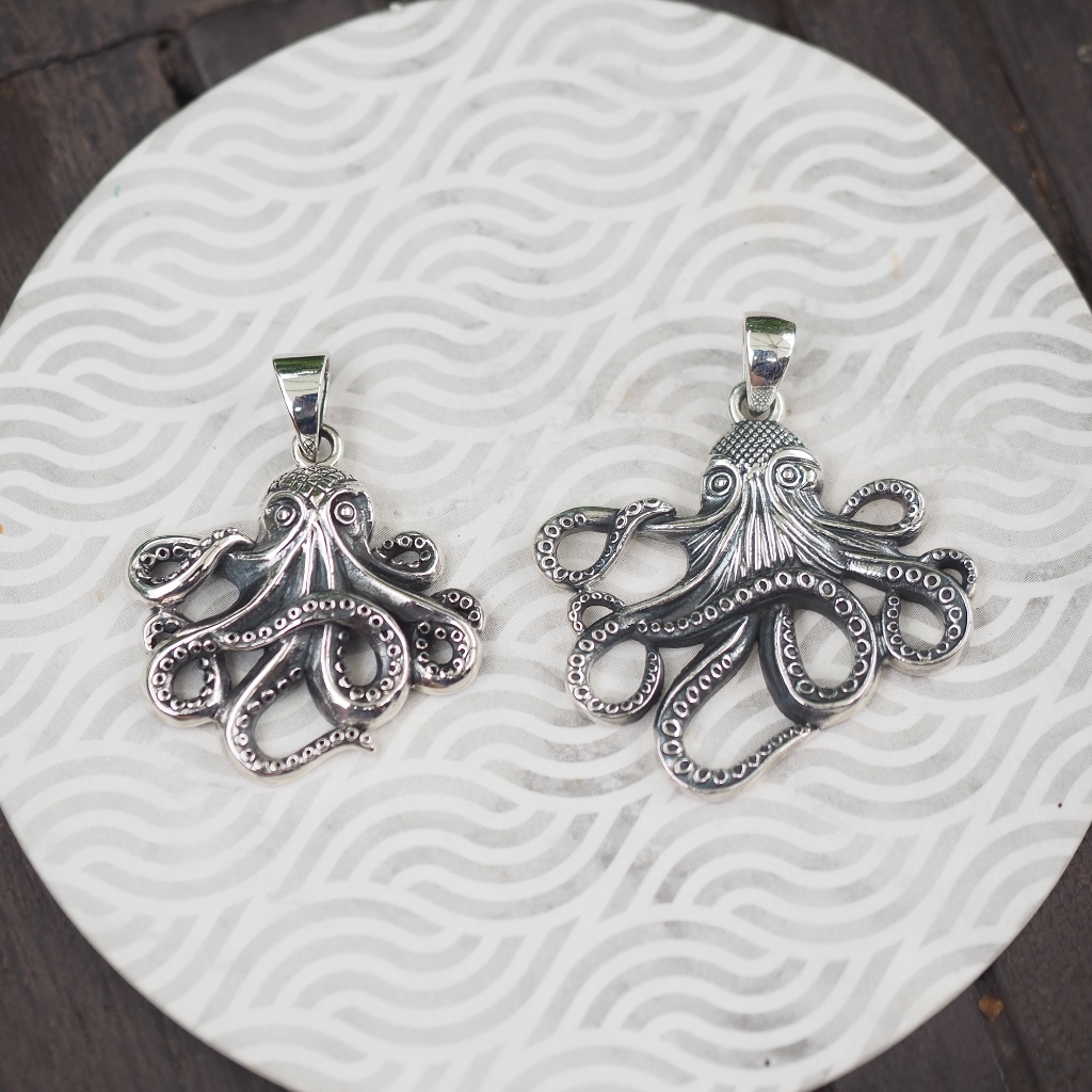 จี้ปลาหมึก มี2ขนาด จี้สัตว์ทะเล จี้สร้อยคอเงินแท้ 92.5% Octopus Pendant ฟรีผ้าเช็ดเงิน / GDS40-41