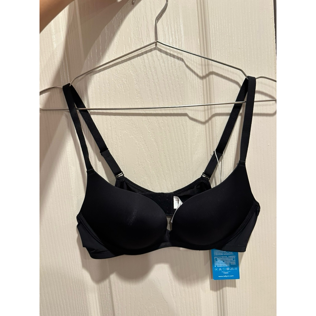 ส่งต่อเสื้อใน Jollyn สภาพ99% Size M