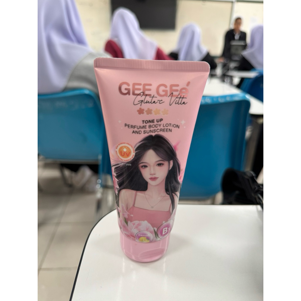 GEE GEE กลูต้าซี-วิต้า