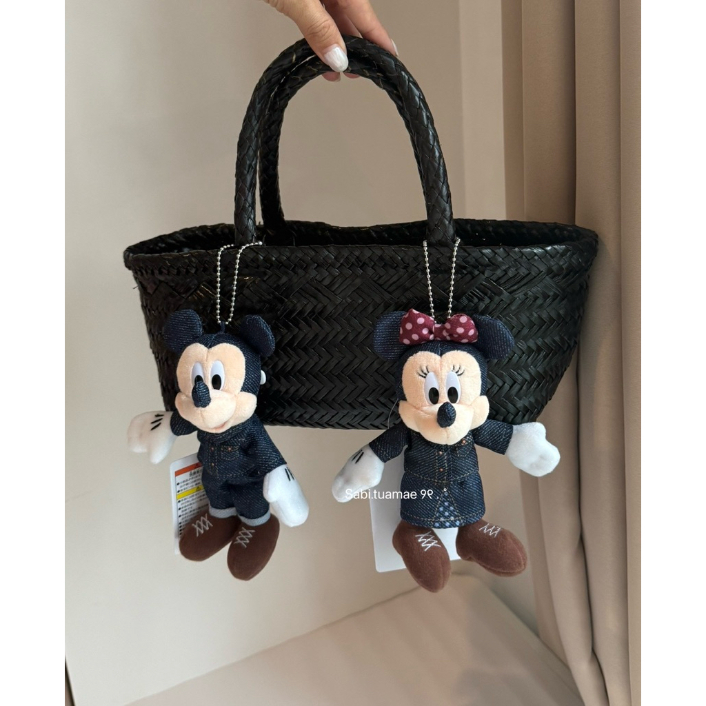 พวงกุญแจMickey mouse & Minnie Mouse ชุดยีนส์ พร้อมส่ง 💙