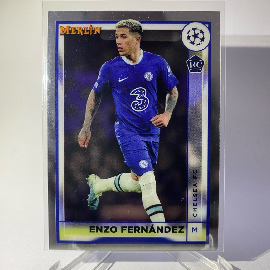 การ์ดนักฟุตบอล ENZO FERNANDEZ, RC, CHELSEA, TOPPS MERLIN 2023