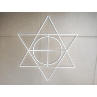 โครงเครื่องแขวนดาวหกแฉก​ มีวงกลมข้างใน