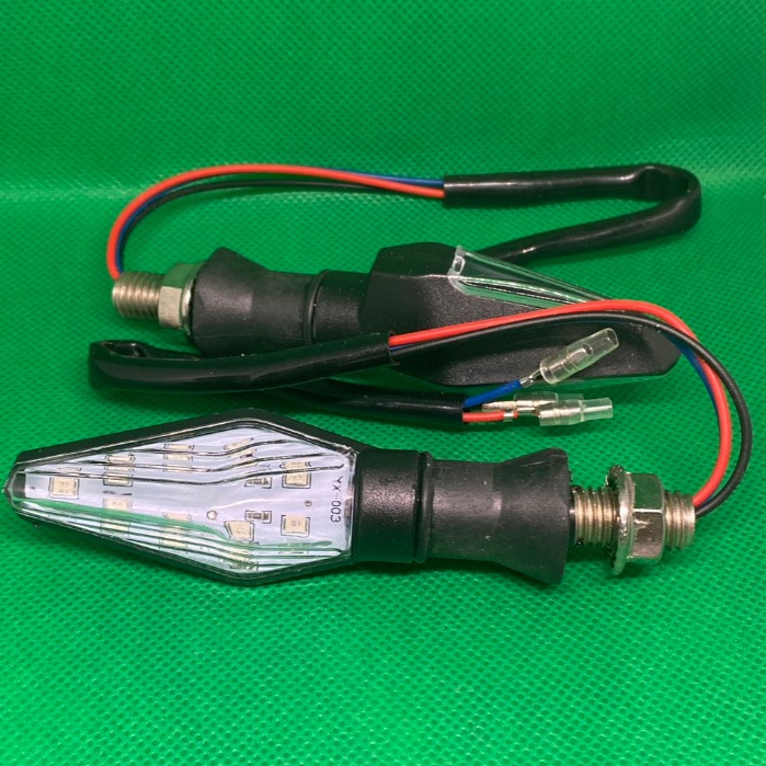 ไฟเลี้ยวแต่ง  LED ใช้ได้กับรถ  150 GR / 150 GN /200 GR  ( 24-F0039 )