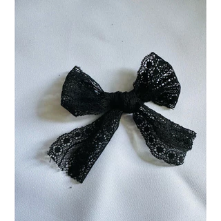 ผ้าลูกไม้ยืด หลาละ15บาทลูกไม้ตกแต่งDIY หน้ากว้าง 4-8cm เนื้อลูกไม้เป็นลูกไม้ยืด เนื้อนิ่ม