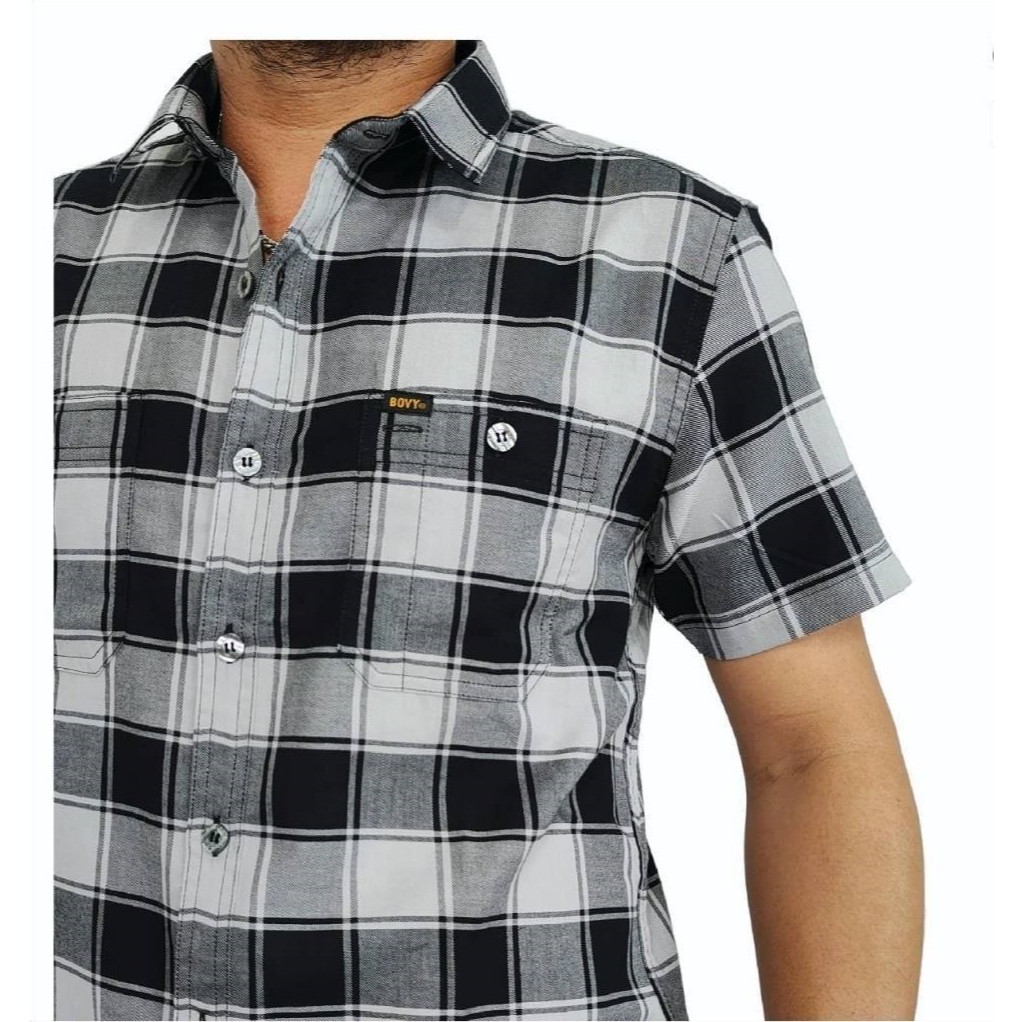 ฺBOVY MEN'S SHIRT  SCOTTED เสื้อเชิ้ตแขนสั้นสก๊อตสีดำ BAS3884