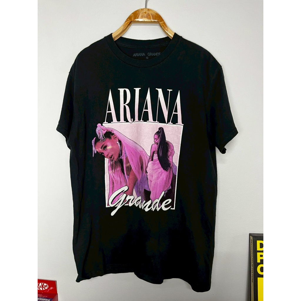 เสื้อวง Ariana Grande