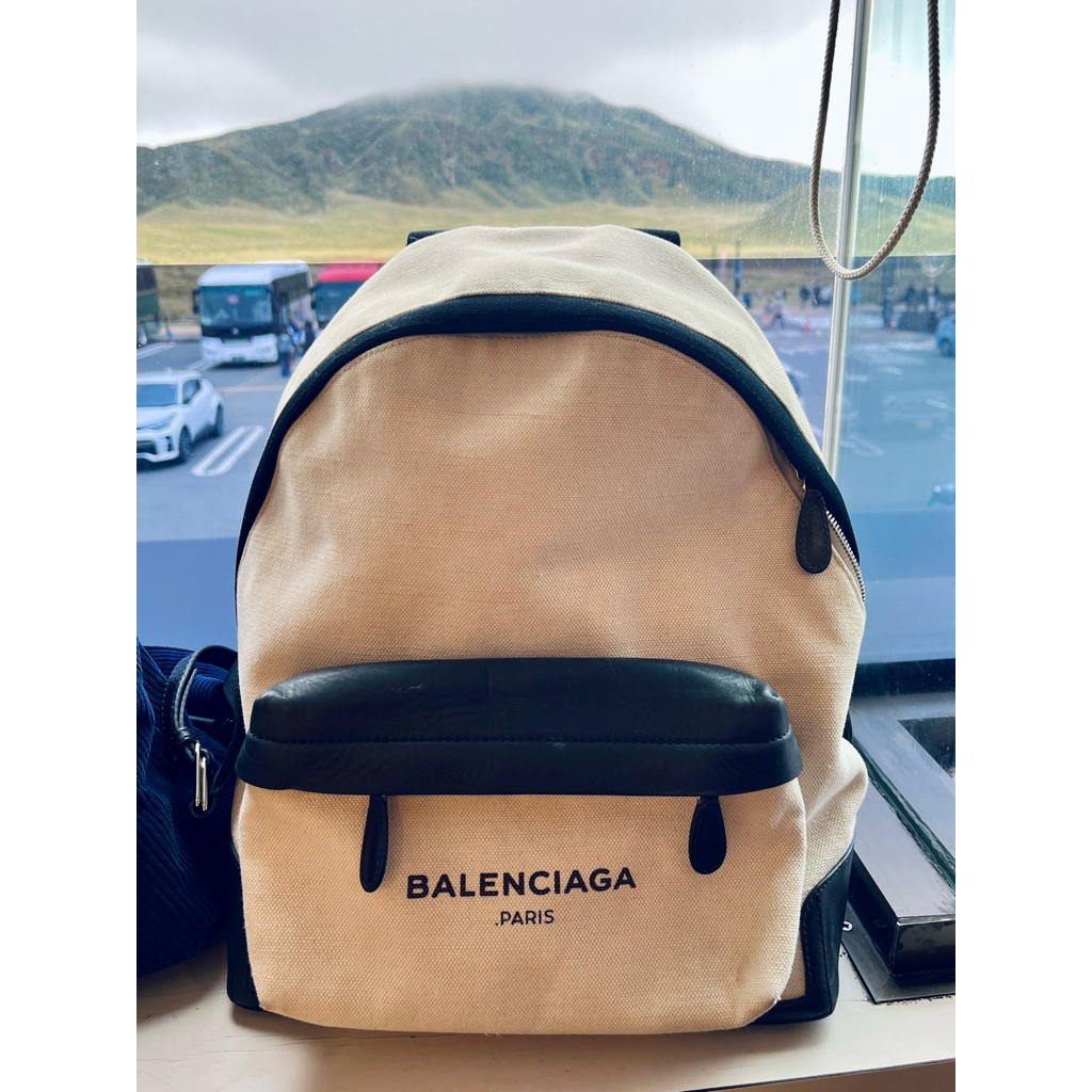 กระเป๋าเป้  Balenciaga  Backpack Black Cream