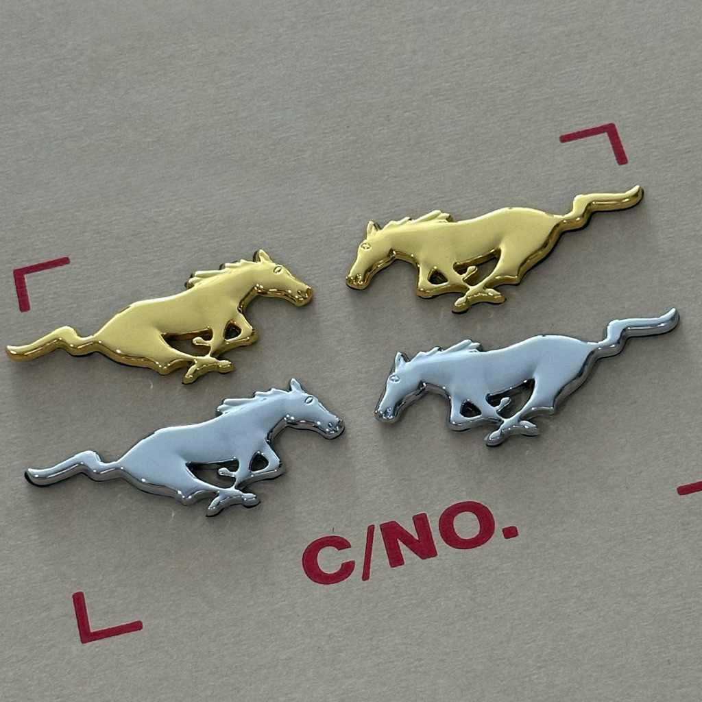 โลโก้ ม้า มัสแตง MUSTANG ชิ้นงานโลหะ ขนาดเล็ก 7.5x3cm (จำนวน 2 ชิ้น)