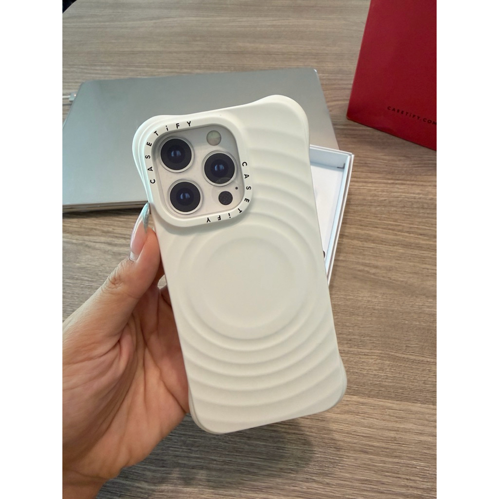 ส่งต่อ casetify ripple case - white