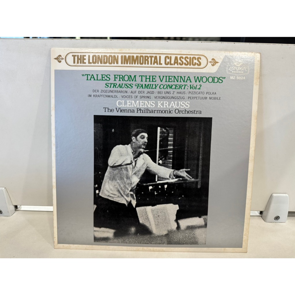 1LP Vinyl Records แผ่นเสียงไวนิล TALES FROM THE VIENNA WOODS     (J24A161)