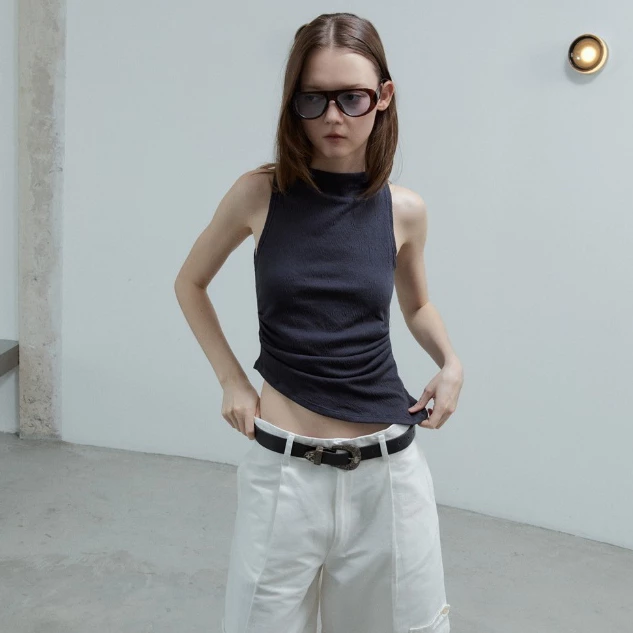 tresmade เสื้อแขนกุดผ้ายืด Leah Knit Top