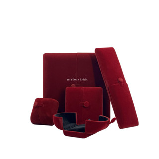 กล่องเก็บเครื่องประดับแบบกระดุม พับรุ่นกำมะหยี่พรีเมี่ยม จัด…