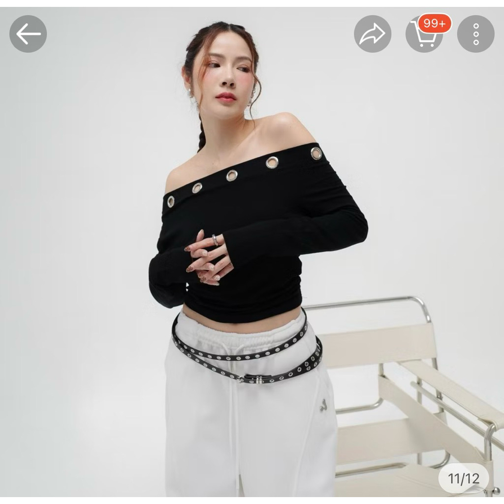 amuse.bkk ปาดไหล่สีดำ gweny top