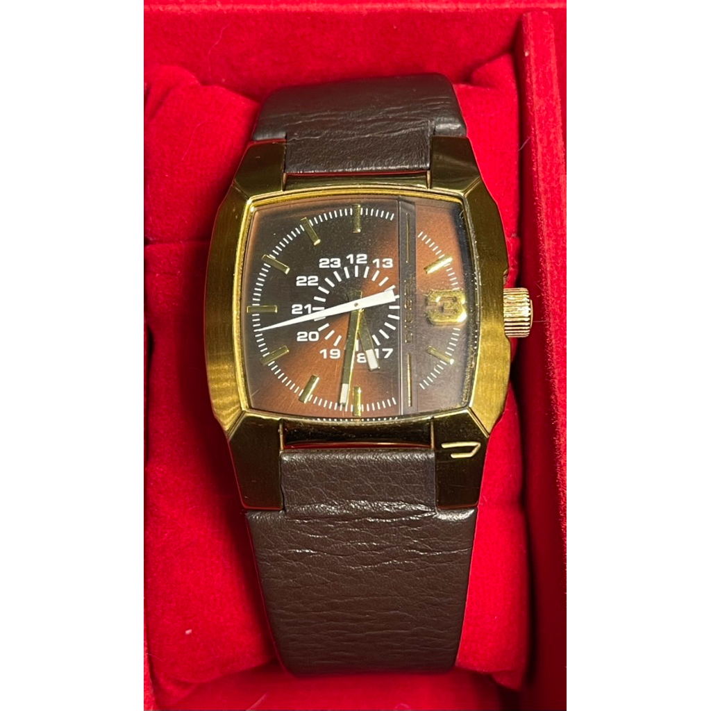 นาฬิกาข้อมือผู้ชายDieselแท้มือสอง