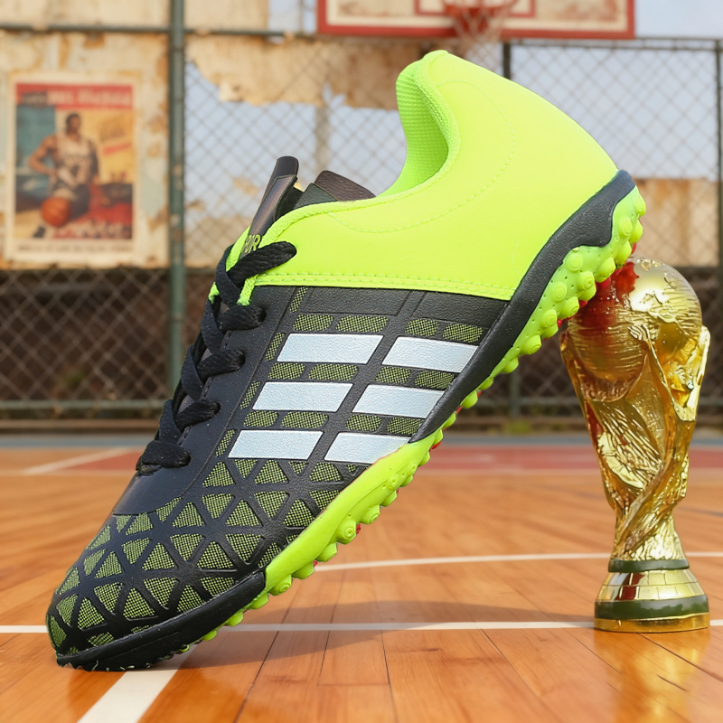 Futsal Shoes Indoor TF Short Spikes รองเท้าฟุตซอลสำหรับเด็ก รองเท้าฟุตบอลในร่ม