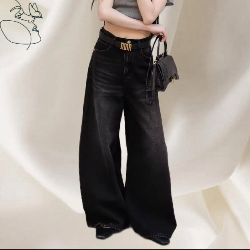 ส่งต่อ กางเกงยีนส์ Wara Official - Curved Extra Wide Jeans in Black