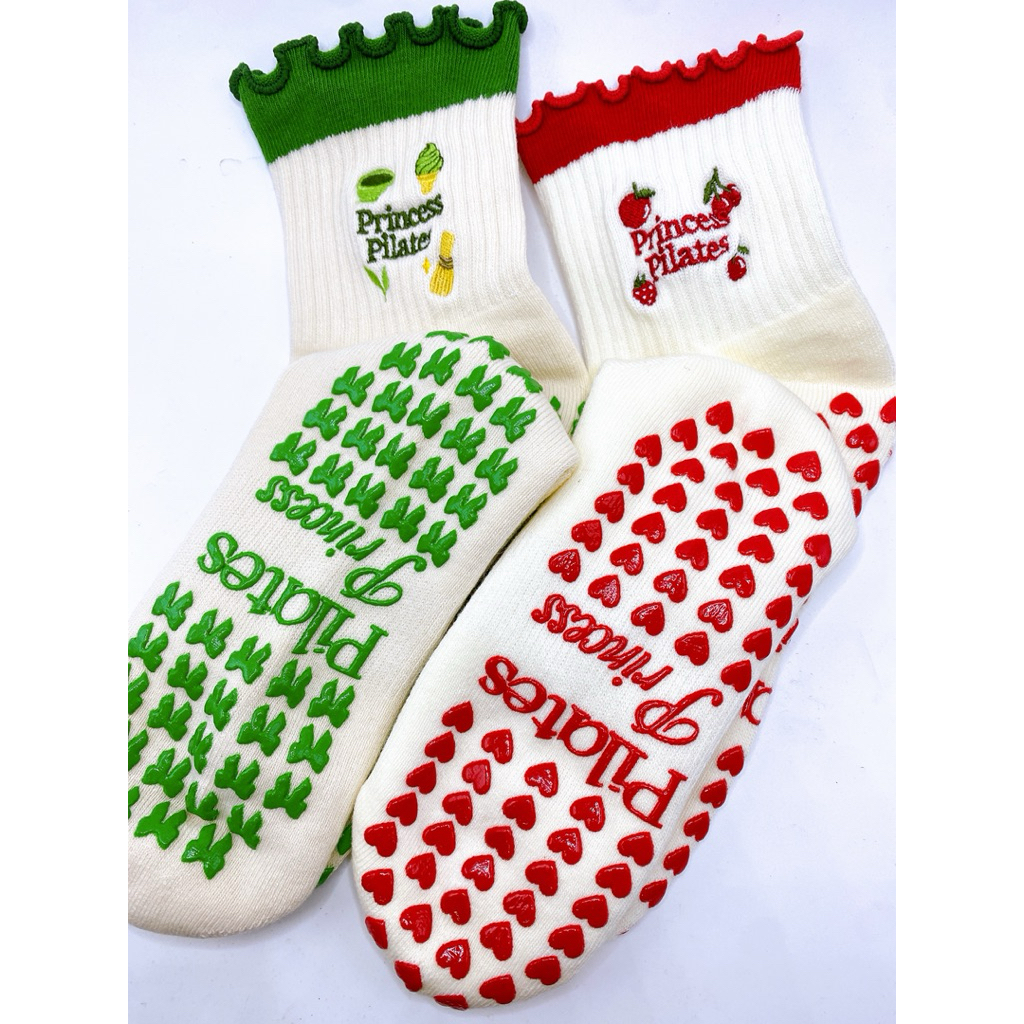 ถุงเท้า pilates พิลาทิส ถุงเท้าหนากระชับเท้ากันลื่น pilates grip sock. Yoga โยคะ ถุงเท้าโยคะ ถุงเท้า