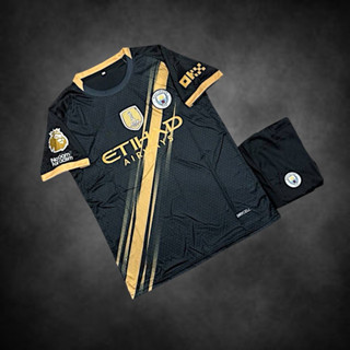 ชุดฟุตบอลเสื้อคอกลมแขนสั้นพร้อมกางเกงขาสั้นผ้านิ่มใส่สบาย