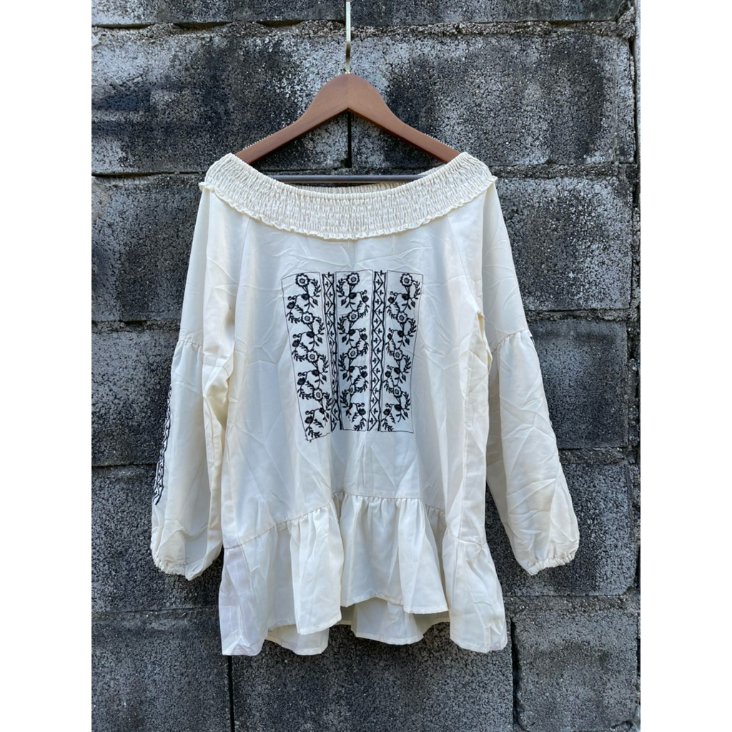 🤍 Axes femme🤍 เสื้อญี่ปุ่นมือสอง เสื้อมือสองญี่ปุ่น เสื้อ Axes femmeมือสอง