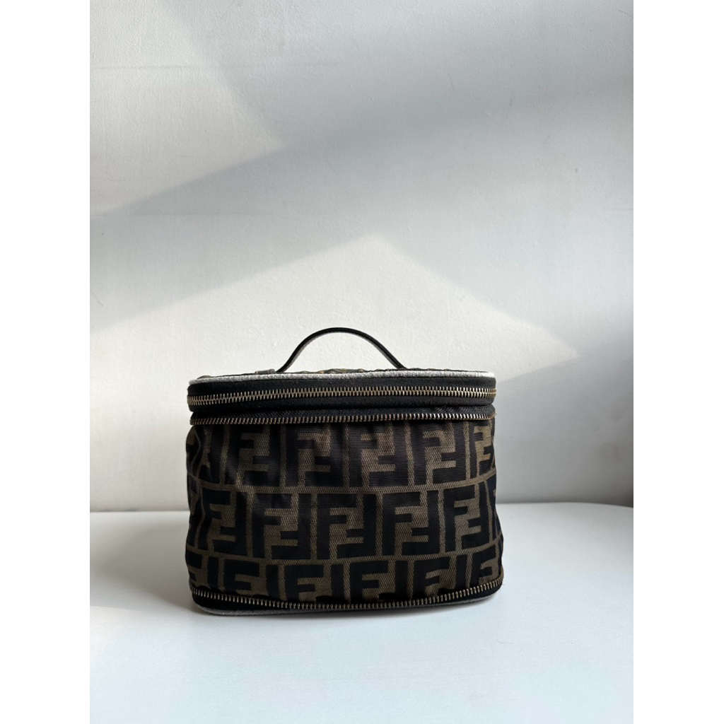 Fendi Zucca Vanity Pouch (พร้อมส่ง) 🇹🇭