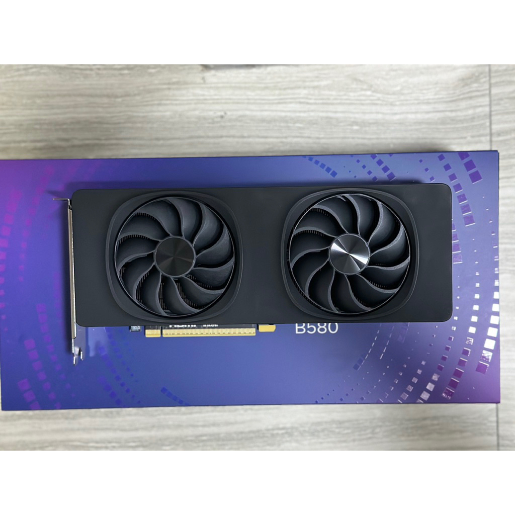 ARC B580 12GB สภาพใหม่ พร้อมใช้งาน ประกันศูนย์เเอดไวซ์ (มีของพร้อมจัดส่ง)