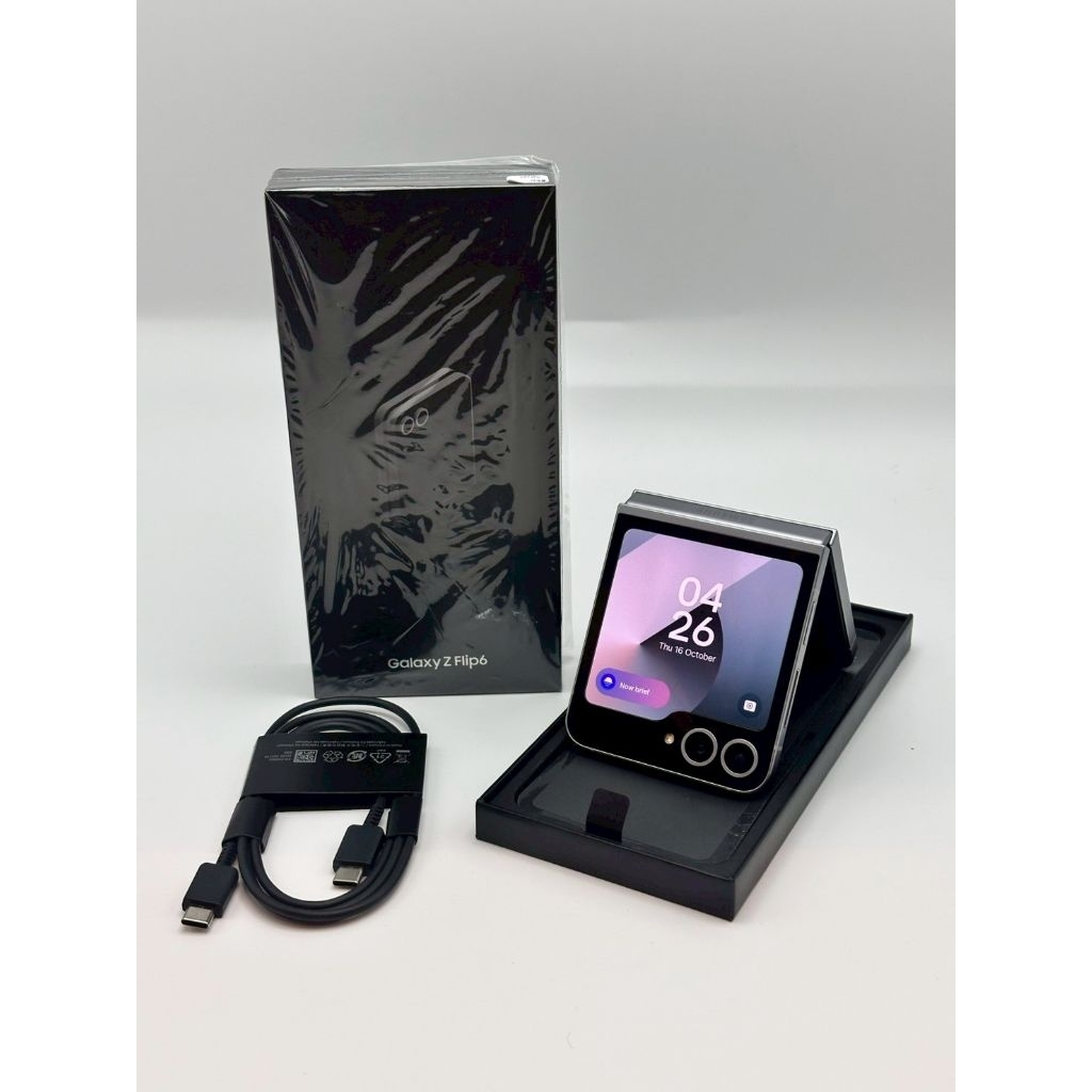 มือสอง พร้อมส่ง!! samsung z flip 6 ประกันเหลือ