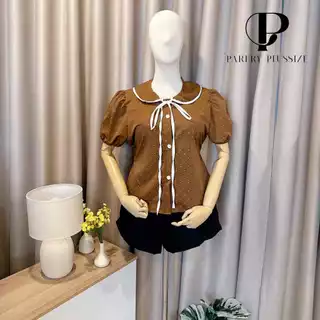 เสื้อลายจุดคอบัวสาวอวบอ้วน แต่งกระดุมหน้า ผ้าครัชลายจุด 2 ไซร์ 38-52" รุ่นT87