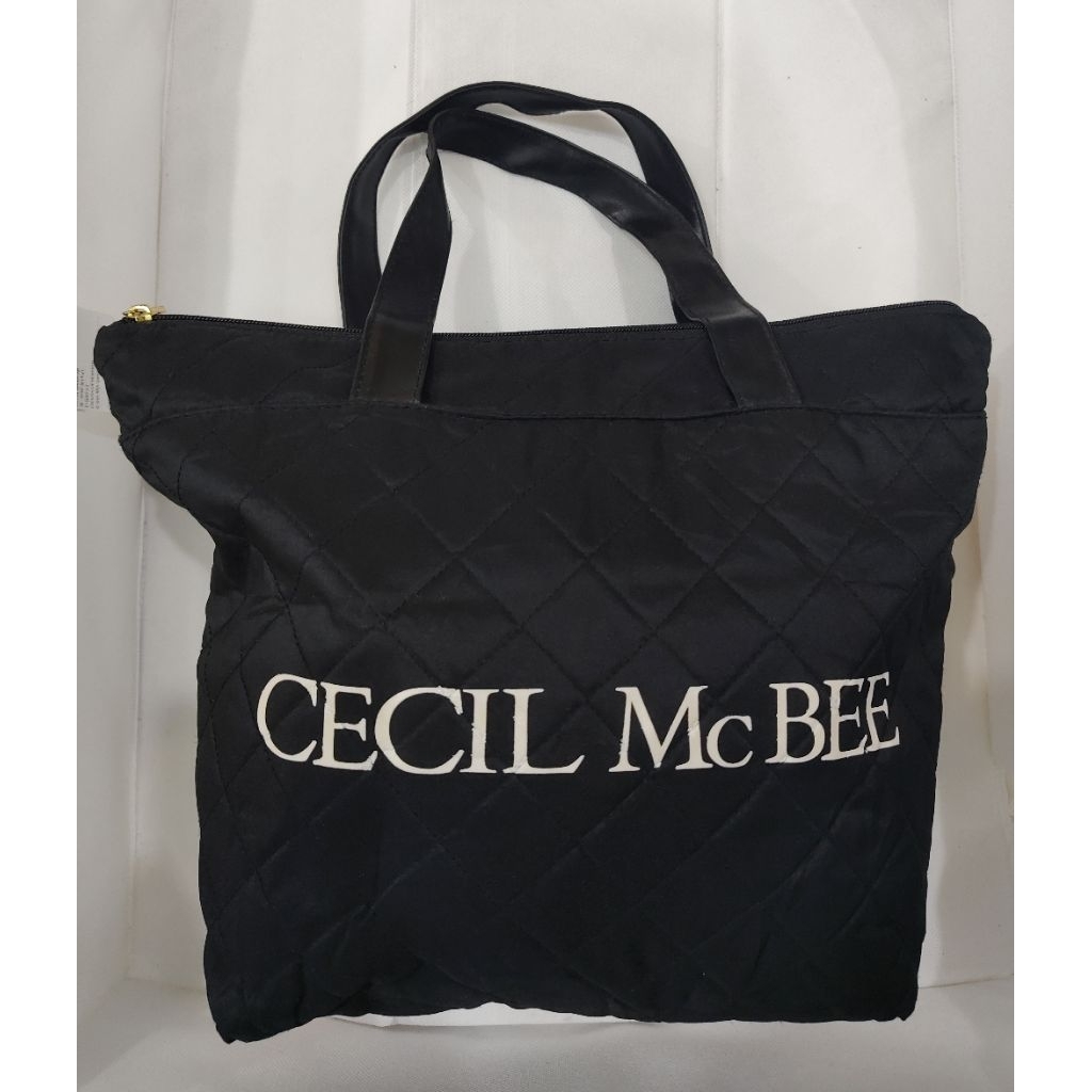กระเป๋าสะพาย CECIL McBEE แบบ Quilted Tote Bag ขนาด 15*12"