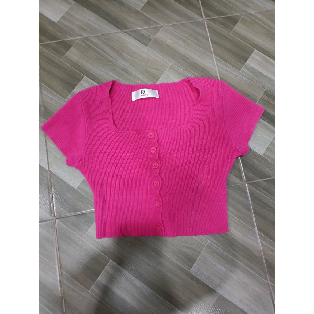 เสื้อ ป้าย ประดับ pradap ตัวละ 80 z.s รับตัวไหน ระบุมาด้วยนะคะทางแชทได้เลย