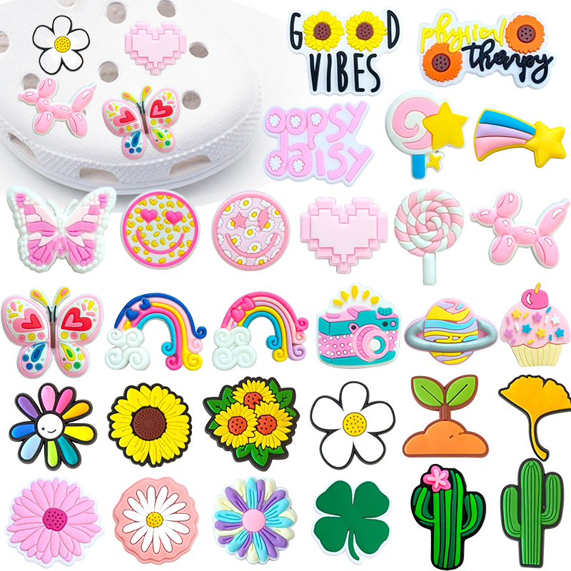 Hot เสน่ห์รองเท้า ดิY ดอกไม้สีชมพู shoe charms สไตล์ การ์ตูน รองเท้าแตะ หัวเข็มขัด พีวีซี รองเท้า อุ