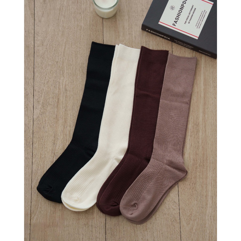 WS19 - Long warm socks