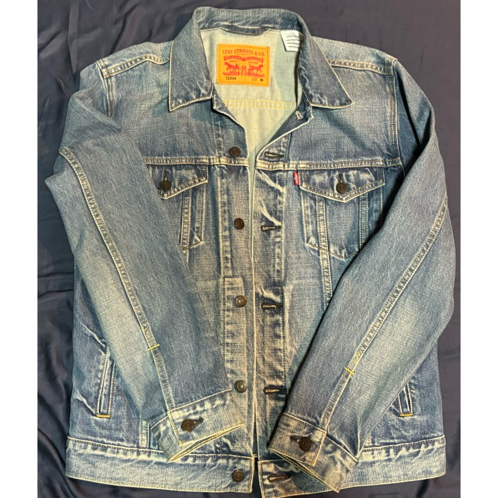 เสื้อยีนส์ ลีวาย Levi’s Jean Jacket แท้100% มือสอง เสื้อกันหนาว
