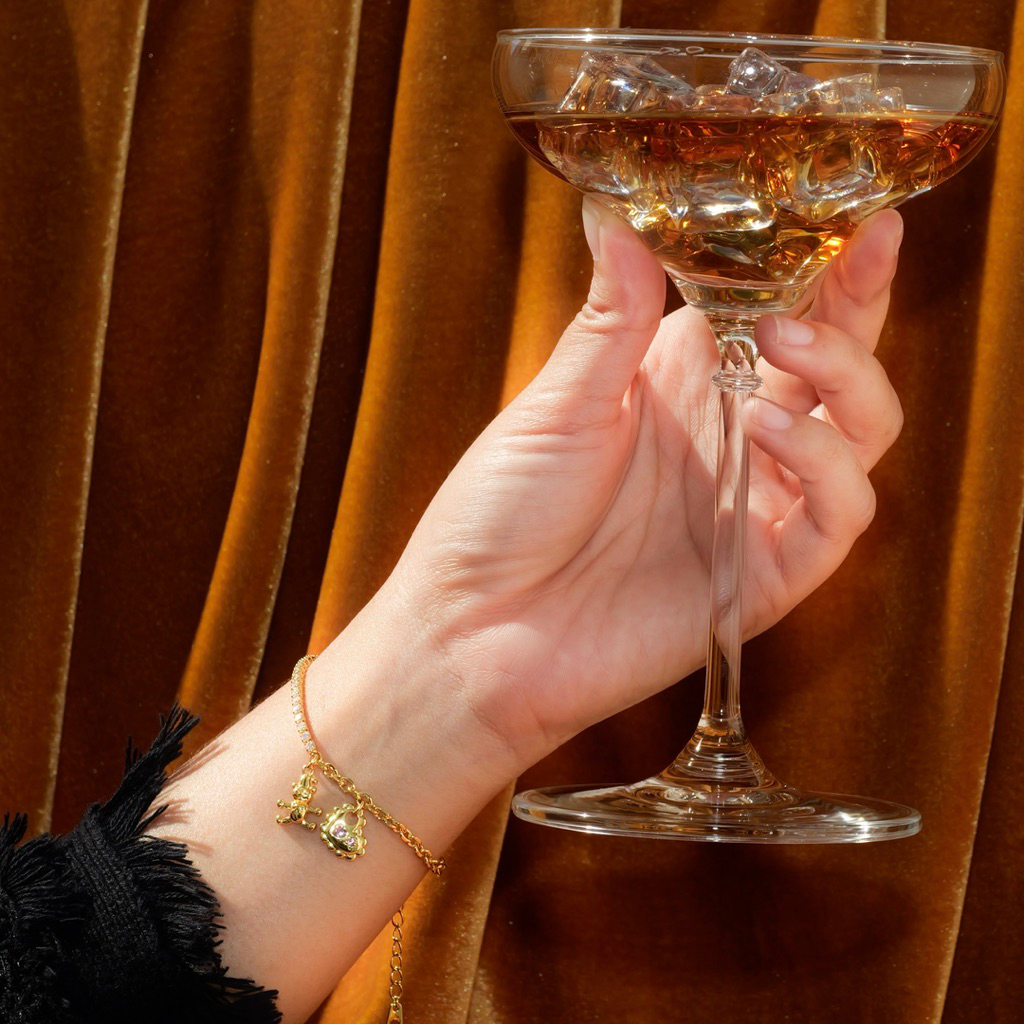 The Lucy Darina bear bracelet  สร้อยข้อมือน้องหมีคริสต์มาส