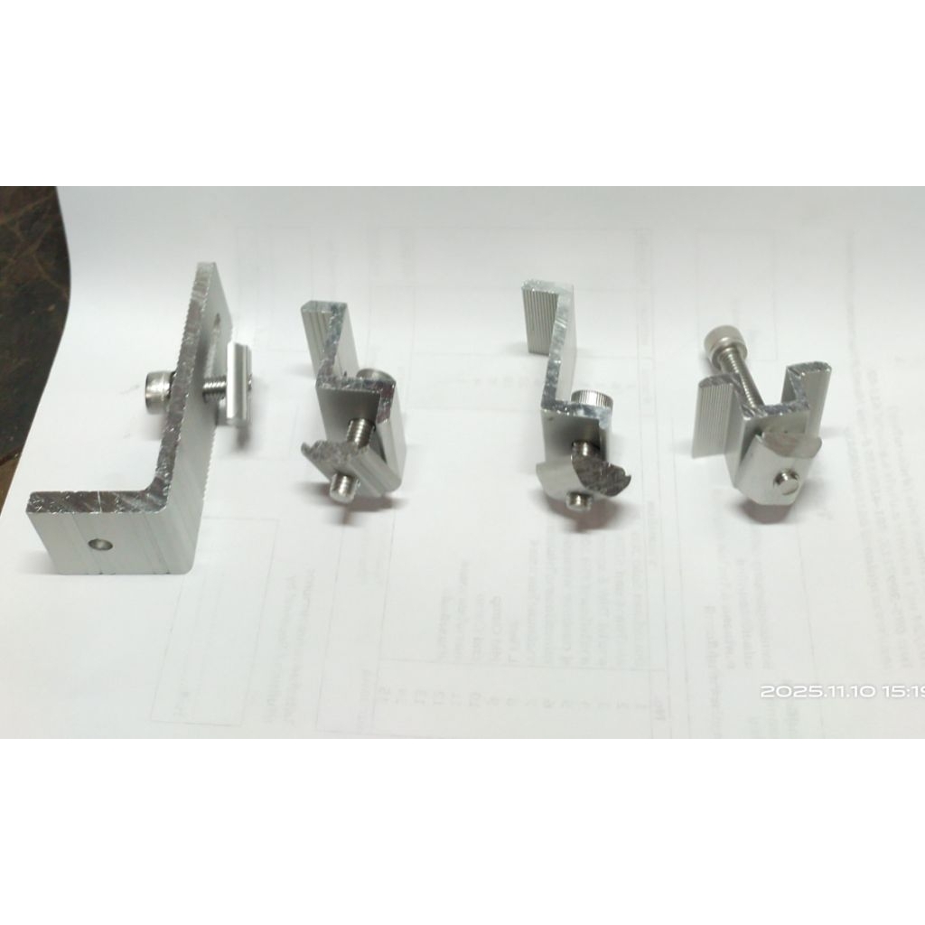 อุปกรณ์ติดตั้งแผงโซล่าเซลล์  L-Clamp, MID-Clamp, END-Clamp