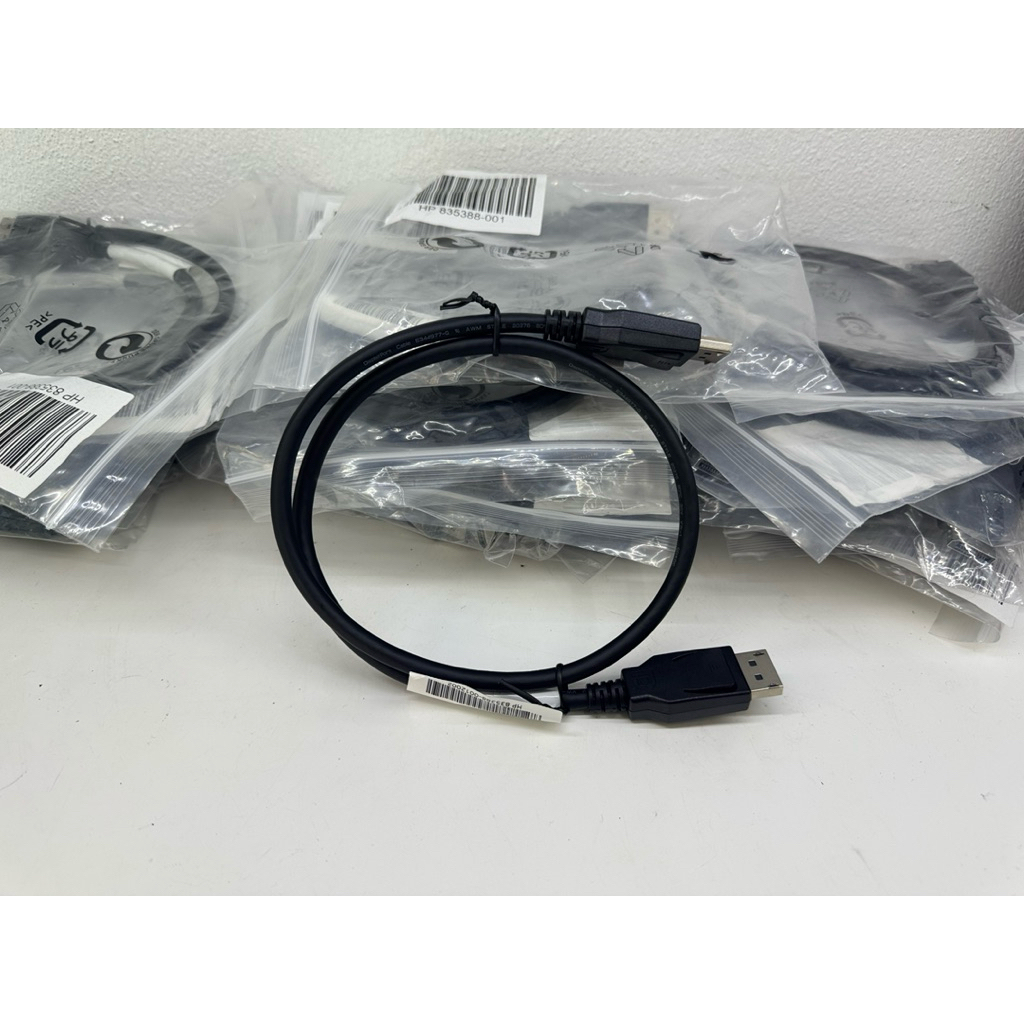 สาย dp port cable  ของแท้ อย่างดี hp ความยาว 75 cm 0.75 เมตร ใหม่ หนา สัญญาณดี 8k 4k 60hz 120hz 240h