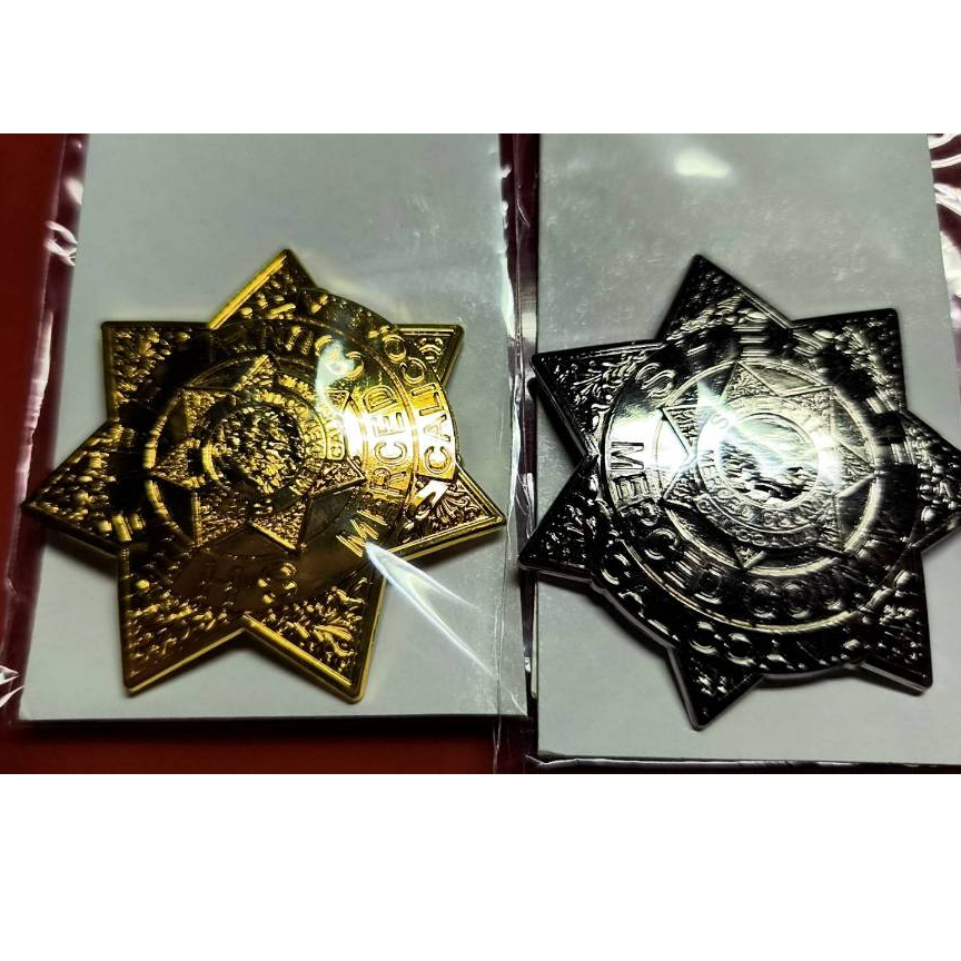 เข็มกลัดดาวนายอำเภอติดอกติดหมวกเนื้อซิงค์สีเงินและทองแบนรด์dumbbell