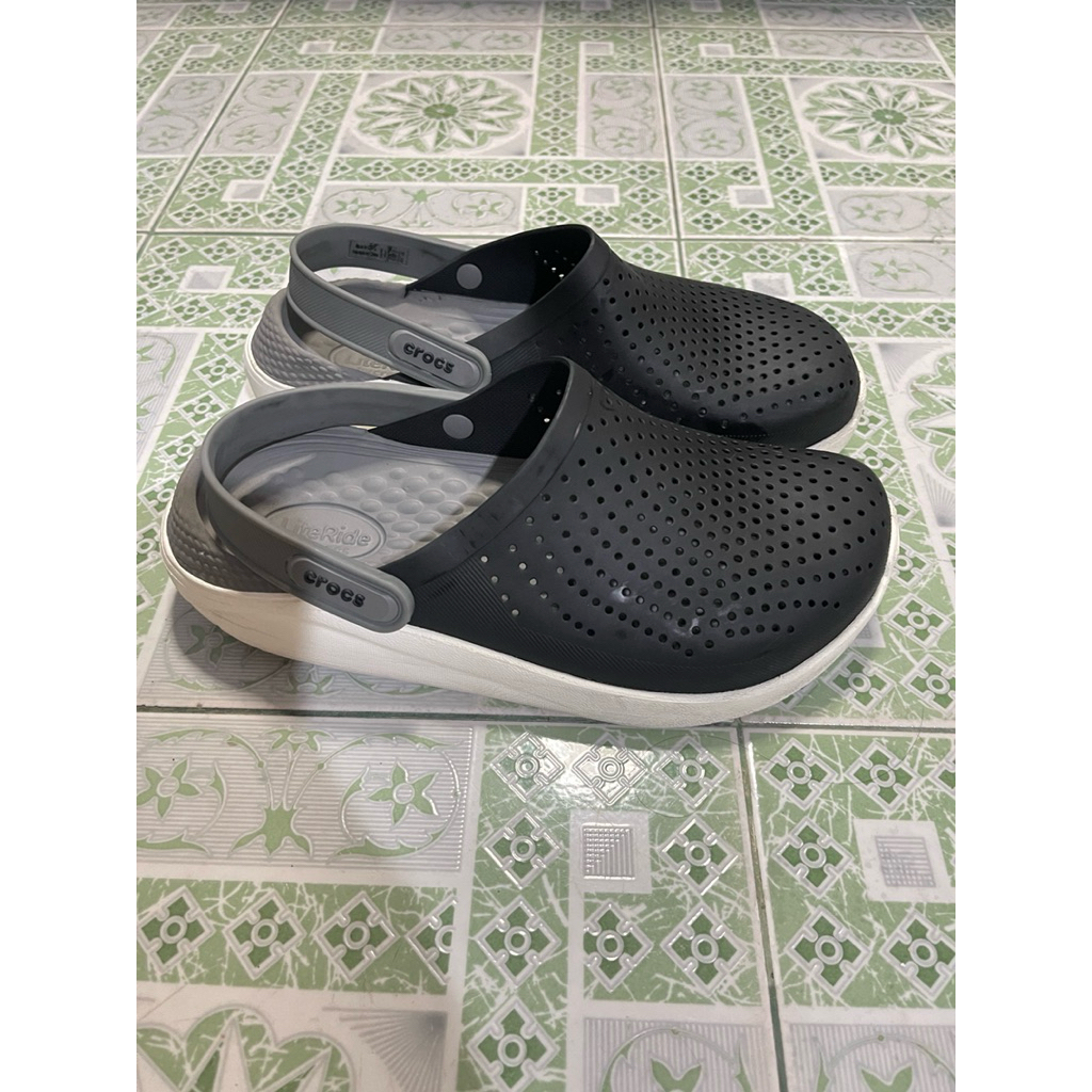 crocs ride lite ของแท้  size 38 m5 w7