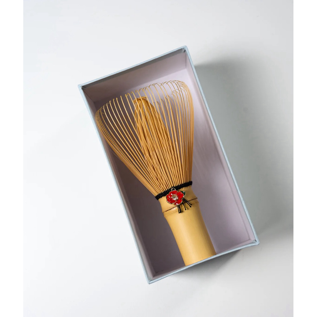 Bamboo Matcha Whisk - Red Tsubaki