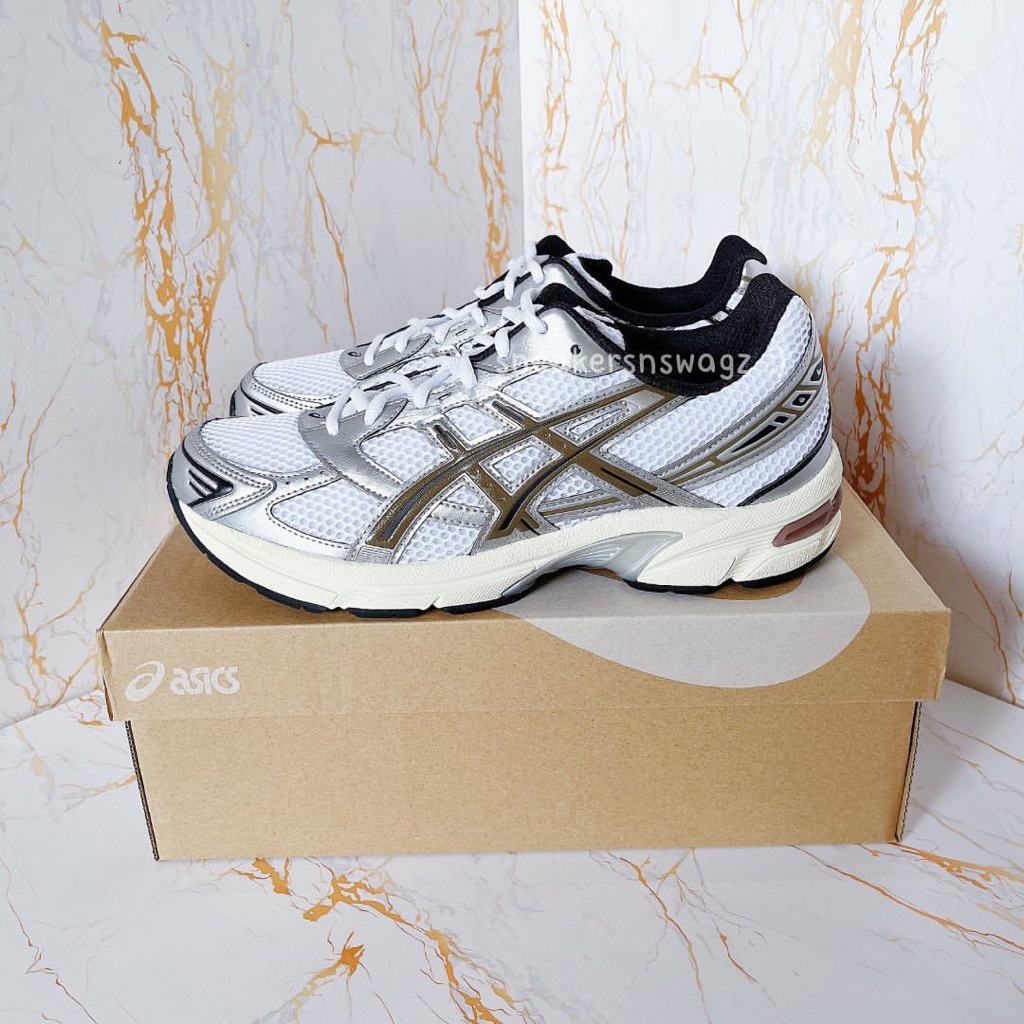 [พรีออเดอร์] Asics GEL-1130 / (1201A256-113) Color: White/Clay Canyon