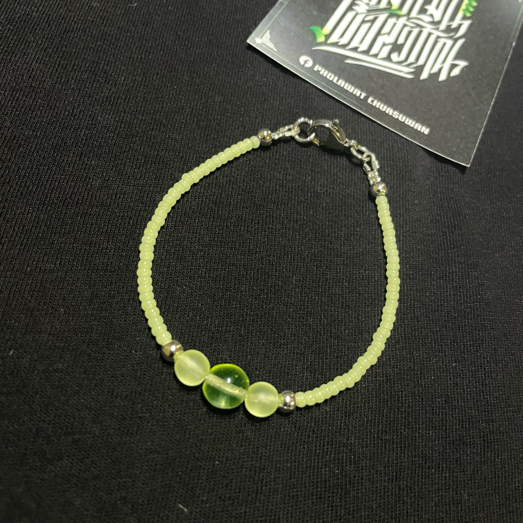 “SYNC” สร้อยข้อมือแก้วยูเรเนียม-Uranium glass bracelet