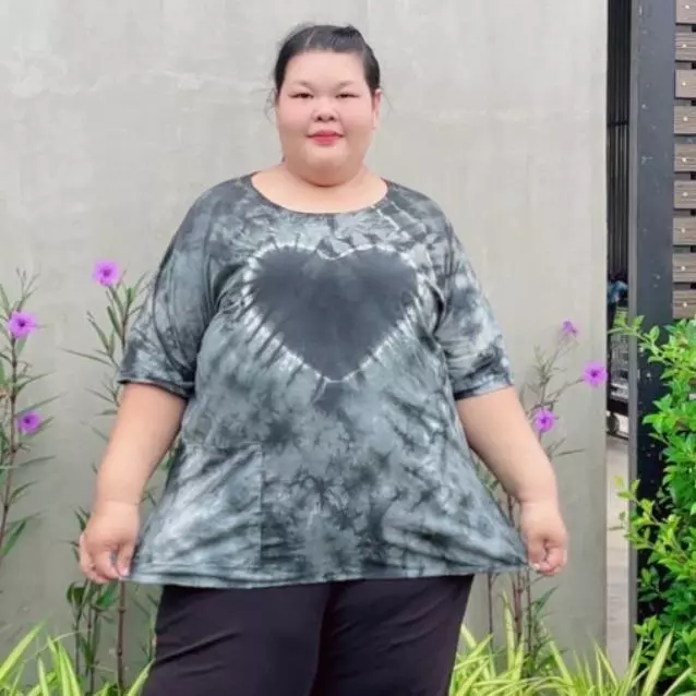 เสื้อเดี่ยวมัดย้อมแขนสั้น ไซส์จัมโบ้ อก 54 นิ้ว ผ้าคอตตอน thumbnail 5